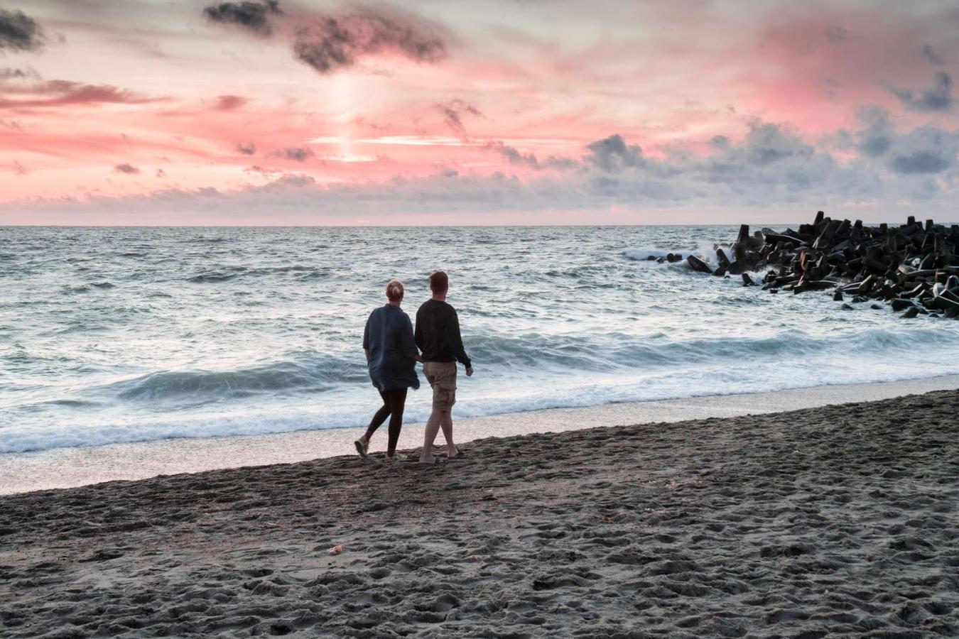 Par på stranden