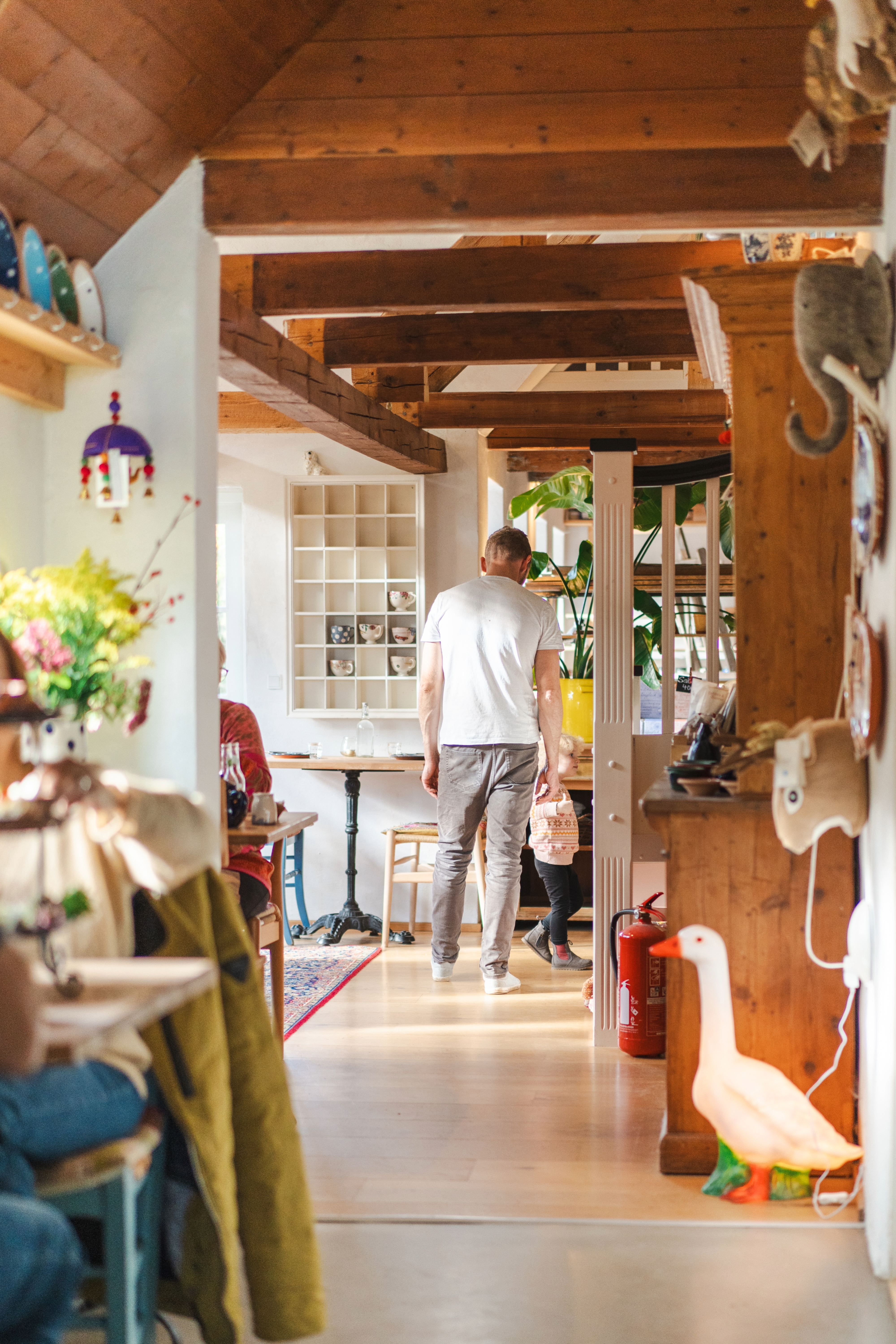 Keramikcafé Møllehuset_far og datter_stemning